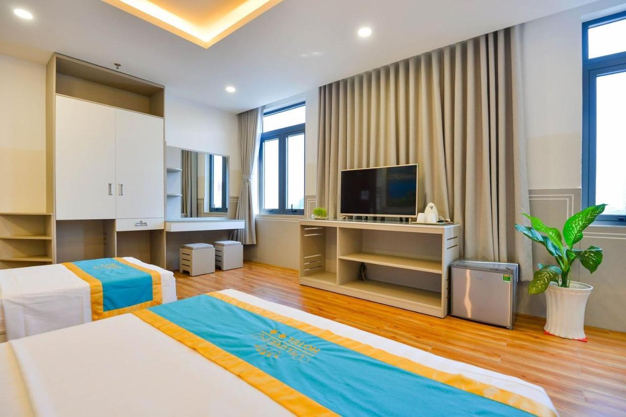 Khách sạn Tình Yêu Sân Bay 2*