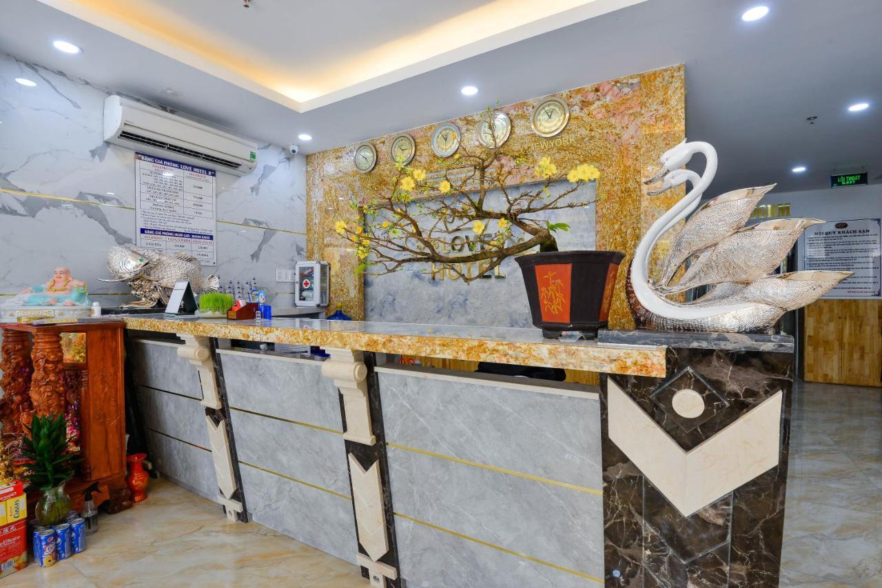 Tình Yêu Sân Bay Khách sạn