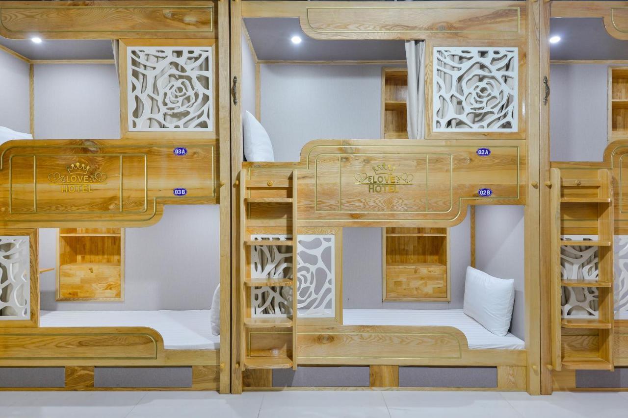 Tình Yêu Sân Bay Khách sạn